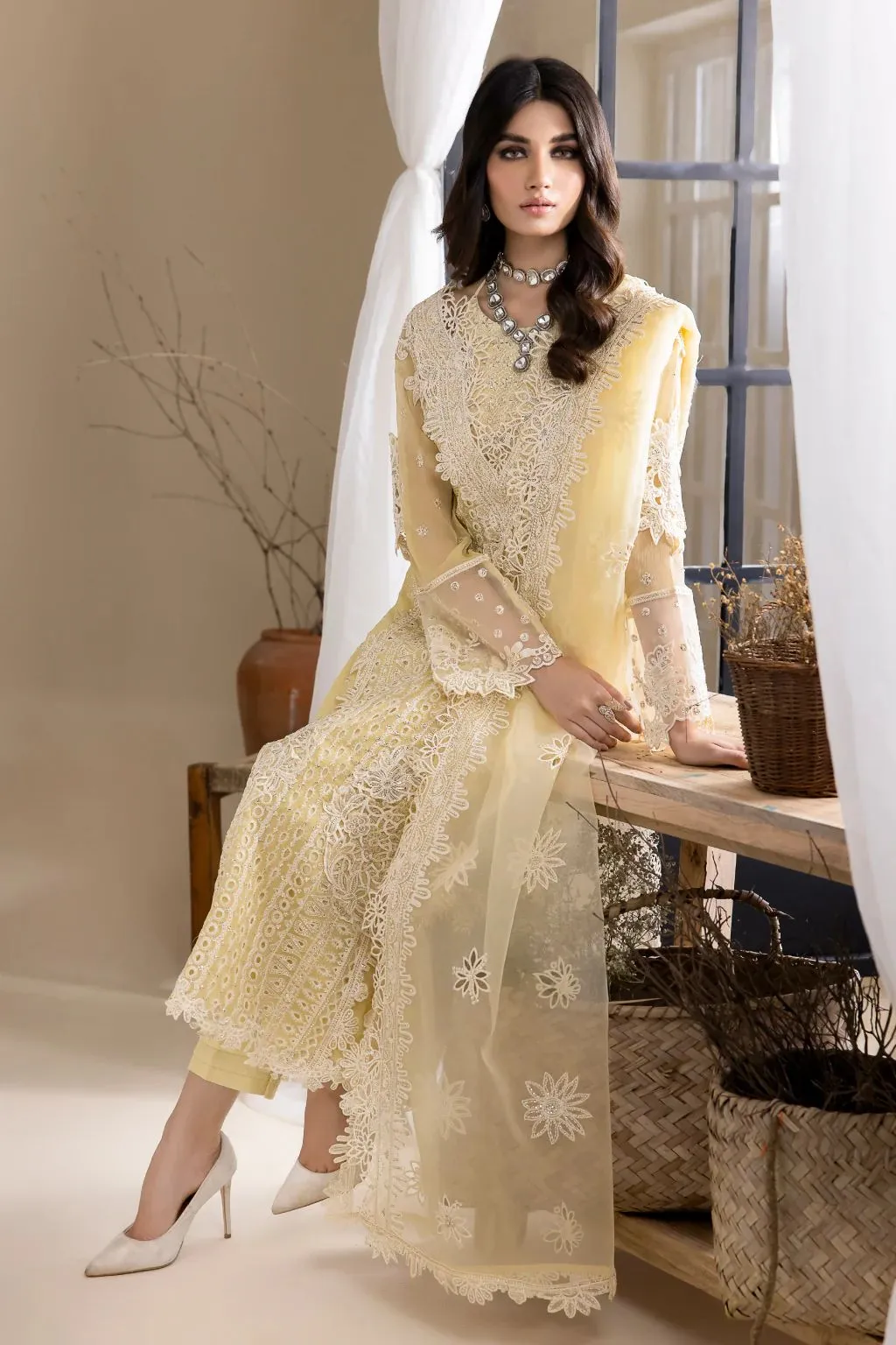 3PC READY TO WEAR CHIFFON DRESS BY IZNIK CHINNON 23