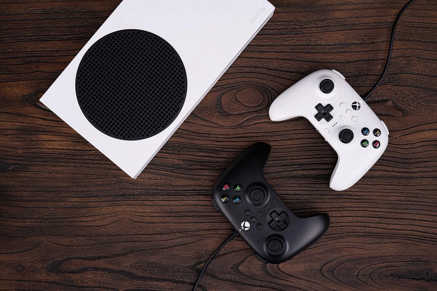 8Bitdo Ultimate Wired Controller for Xbox, Hall Effect Joysticks and Hall Triggers, Compatible with Xbox Series X|S, Xbox One, Windows 10 & Windows 11 - Officially Licensed (Black)