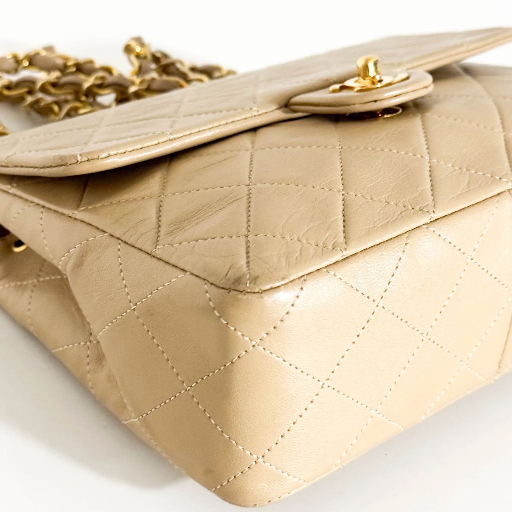 Classic Flap Beige Lambskin Mini Gold Chain Shoulder Bag