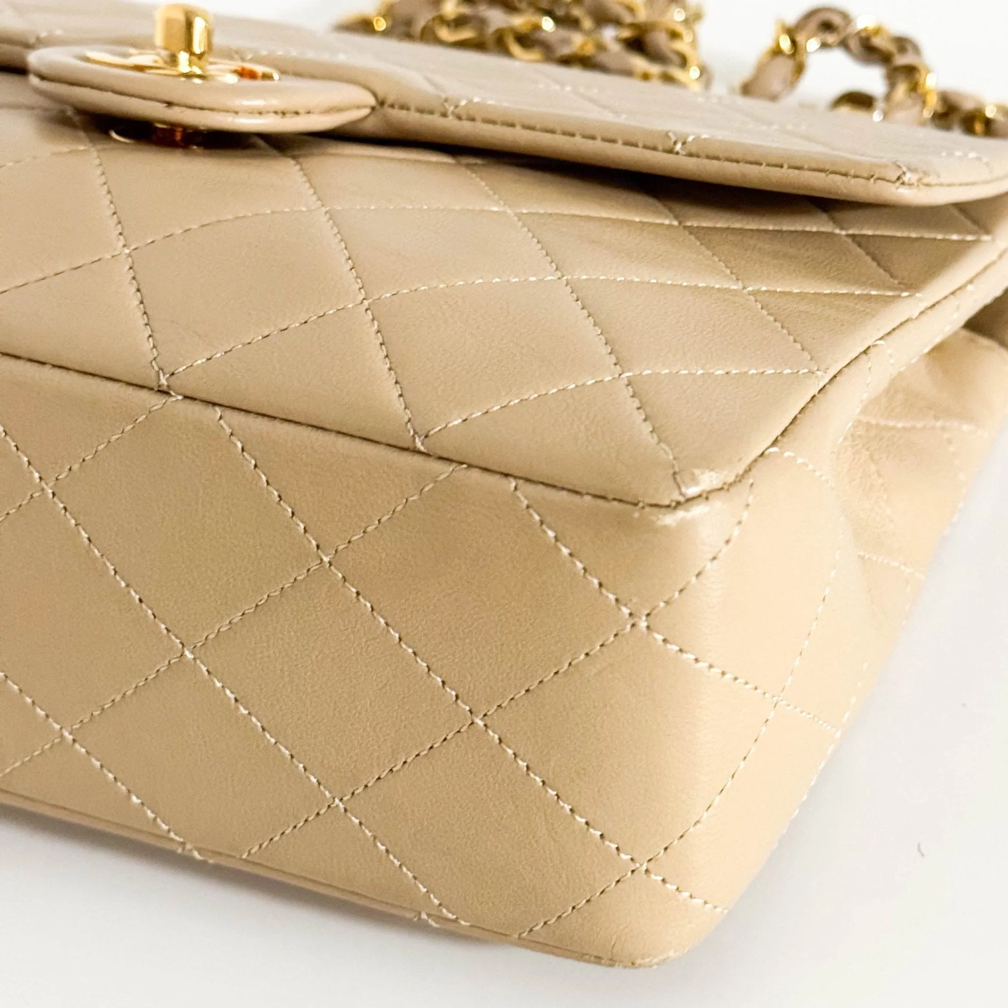 Classic Flap Beige Lambskin Mini Gold Chain Shoulder Bag