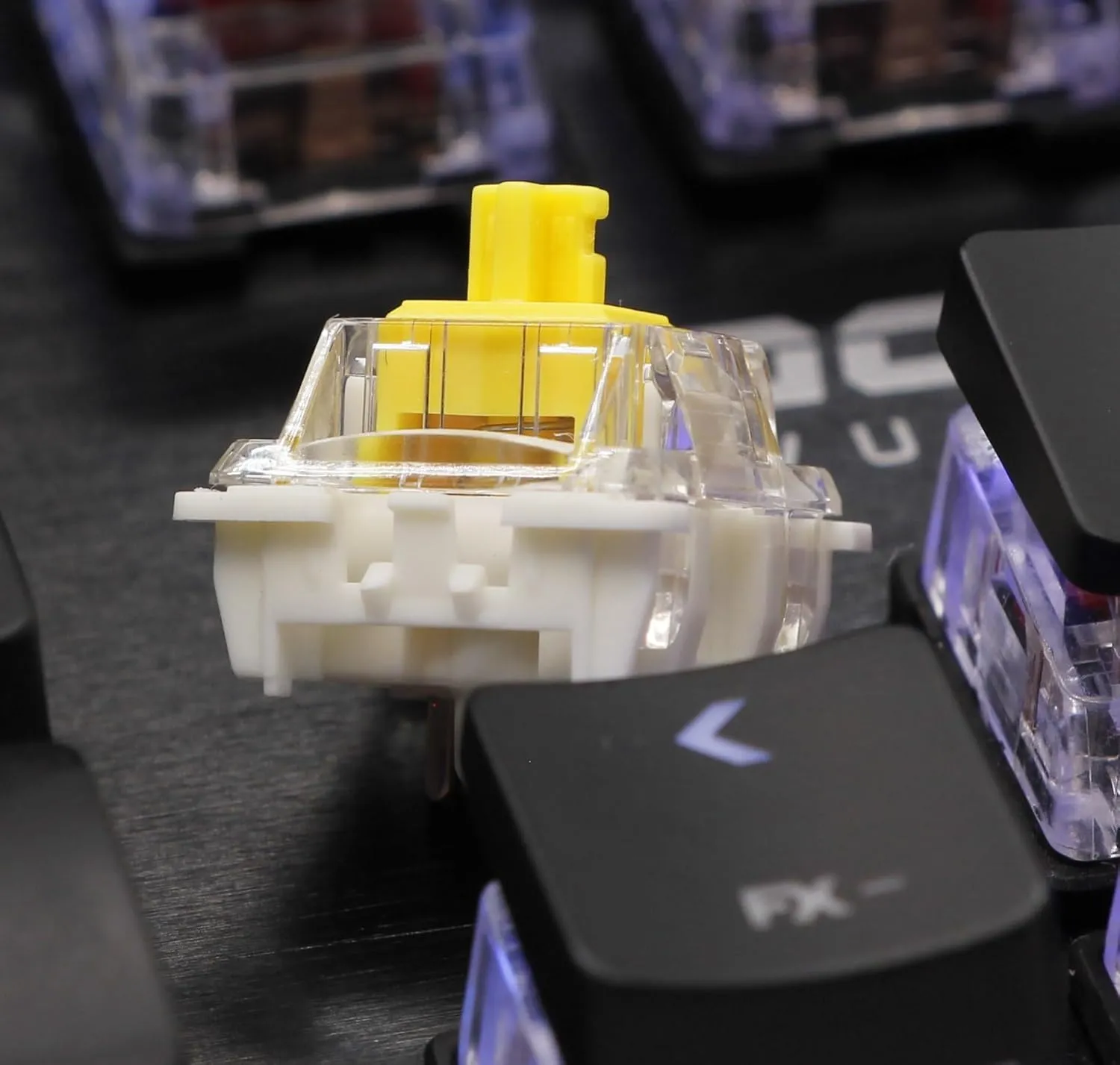 Gateron 105Pcs Pre lubed G pro V3.0 MX Mechanical Gaming Keyboard Split Tactile 50gf Switches,POM Stem Linear RGB SMD Switches 3 pin (Yellow)