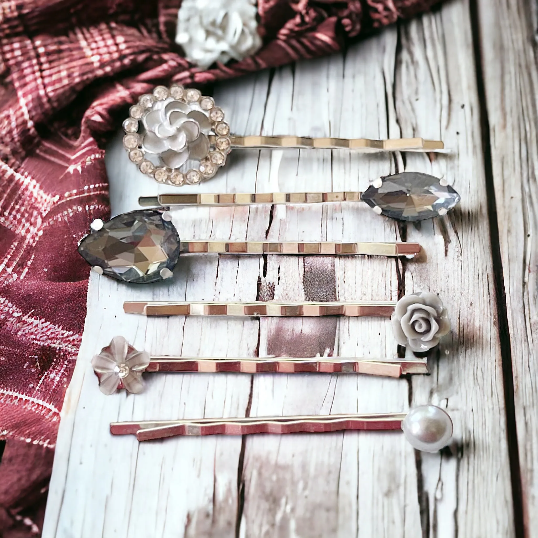 Gray Flower Rhinestone Hair Pins: Elegant Accents for Stylish Hairdos