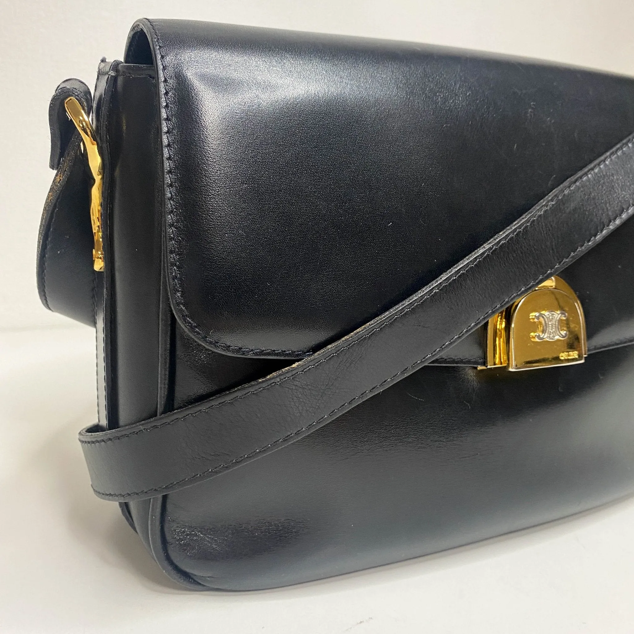 Macadam Triomphe Hardware Vintage Black Calf Leather Crossbody Bag