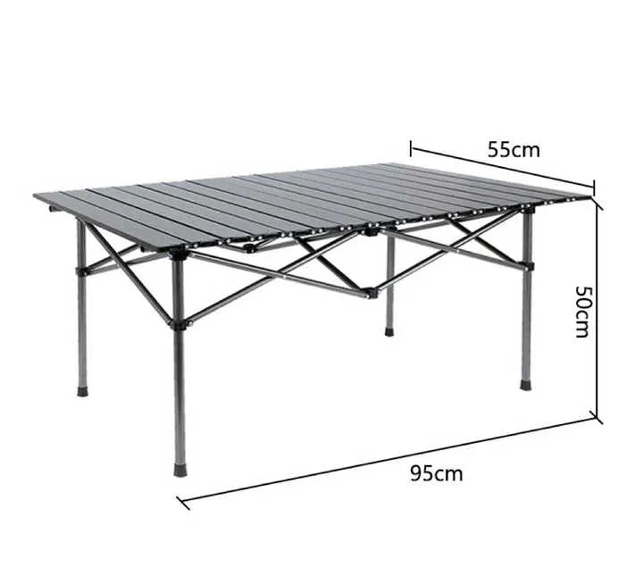 Picnic tables . طاولات الرحلات