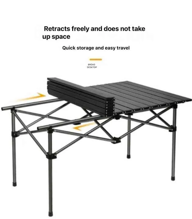 Picnic tables . طاولات الرحلات