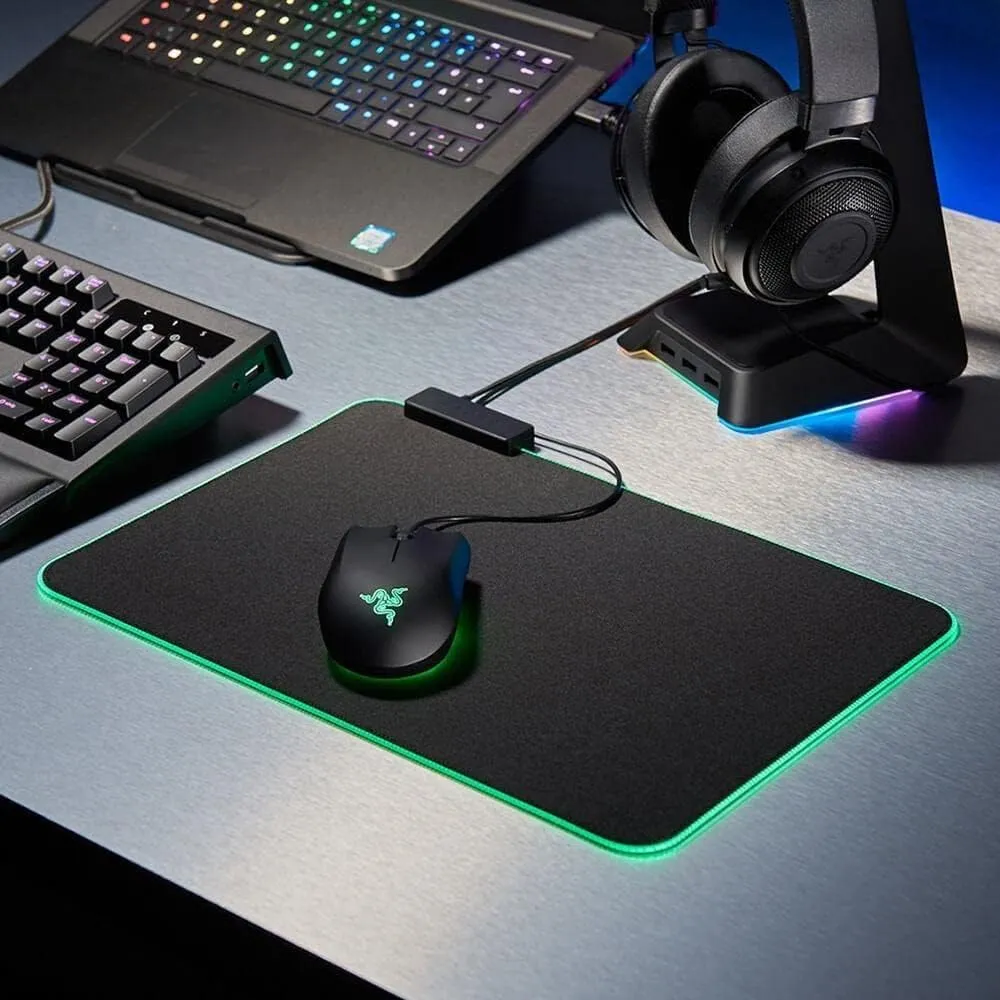 Razer Goliathus Chroma Gaming Mousepad: Customizable Chroma RGB Lighting - Soft, Cloth Material - Balanced Control & Speed - Non-Slip Rubber Base - Classic Black